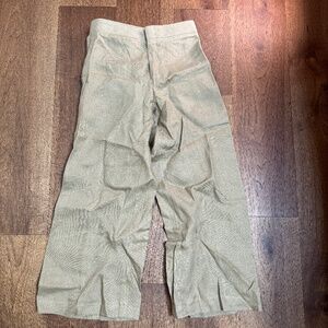 100 linen pants plastic free
